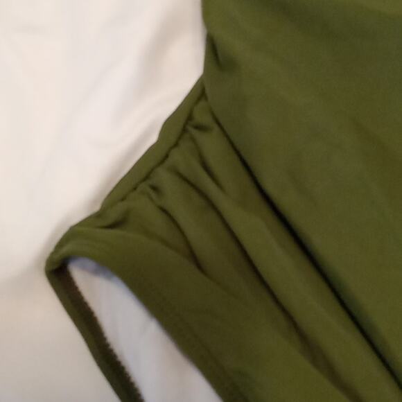 NWT Yonique Women's Army Green One piece Size 22W Swimsuit. Plus, Adjustable - Picture 2 of 9